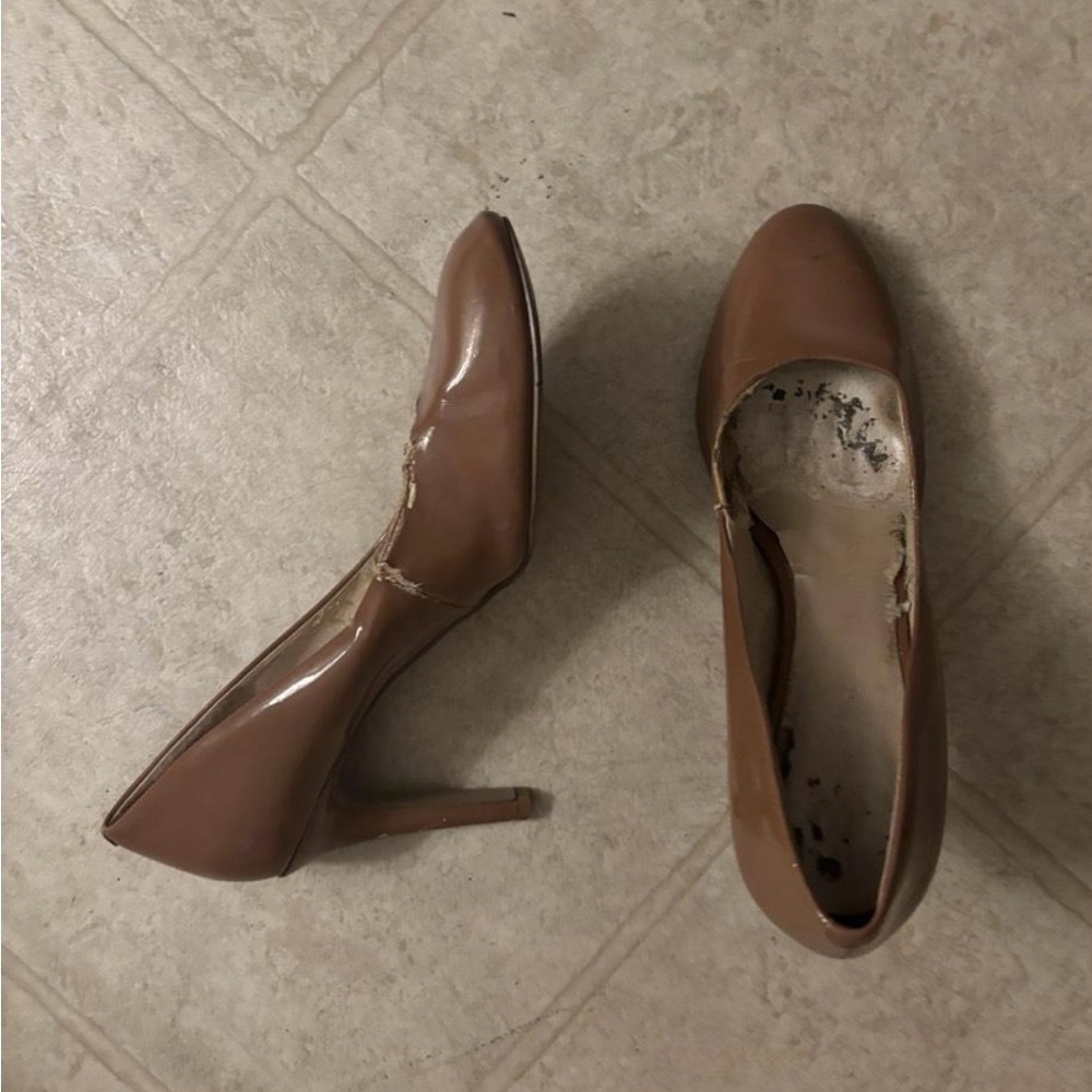 Well Worn Nude Women's Heels